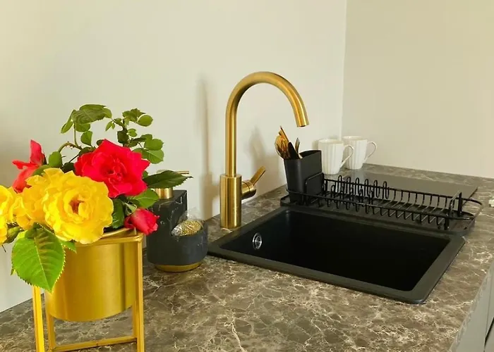 Golden Sunset ميكلينكي